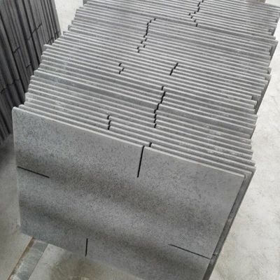 85% ミニ SiC 含有 オキシド 結合 高強度 シリコン カービッド プレート オーブン コーナー