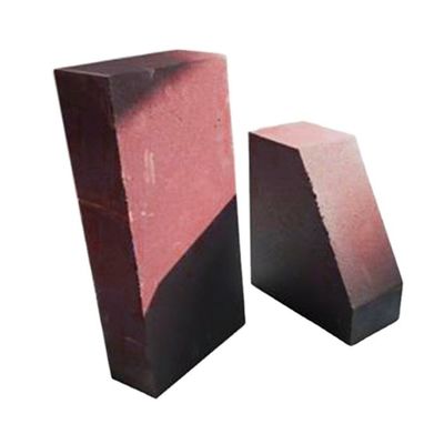 アルカリ耐性とAl2O3含有量の60〜80%を持つブロック